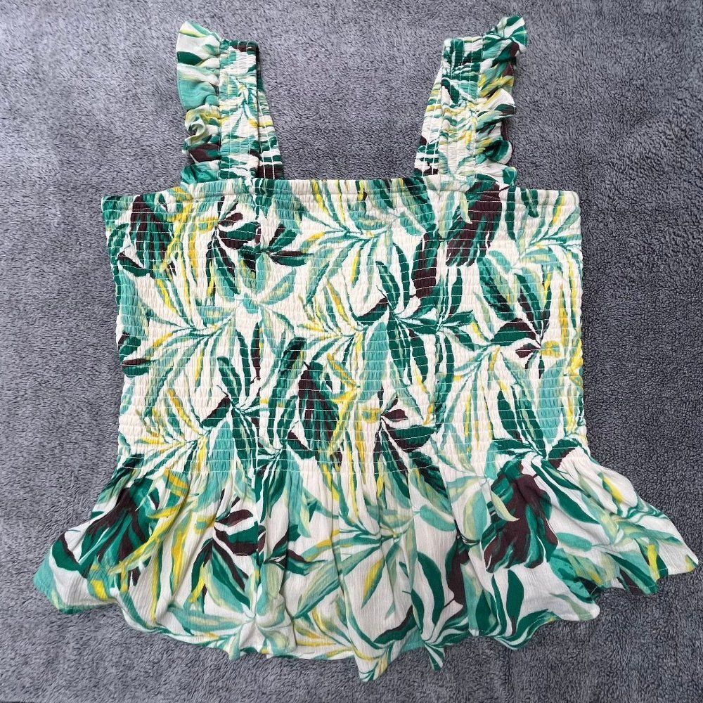 New Torrid Green and White Leaf Print Top - Size L